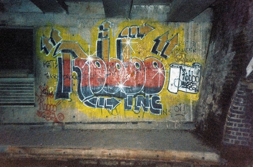 1985 – Robbo paints one of London's earliest piece