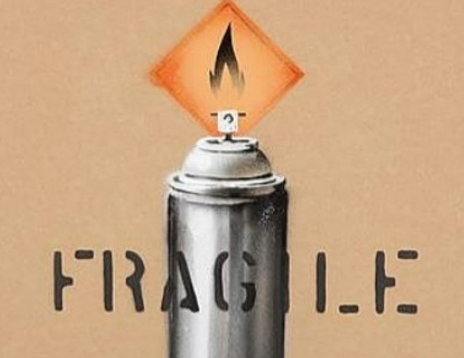 Banksy, Fragile