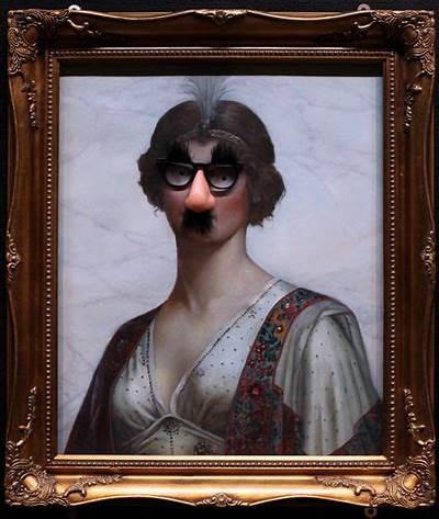 Banksy, Groucho