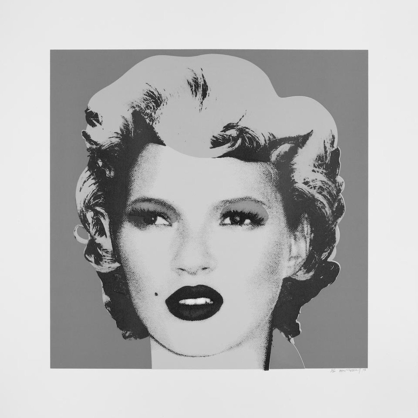Kate Moss (Blue/Grey)